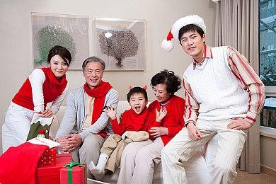 《皮克敏4》新实机预告“你与皮克敏的首次冒险”